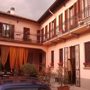 2* Affittacamere La Corte Del Poeta